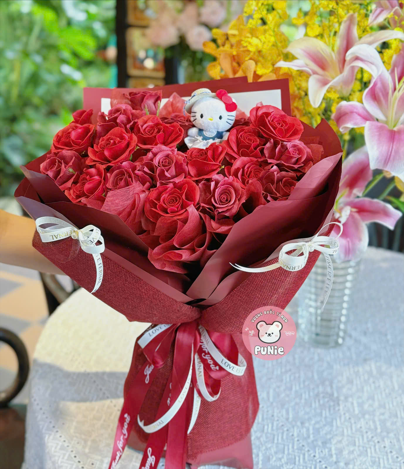 BÓ HỒNG ĐỎ KITTY MŨ (6446)
