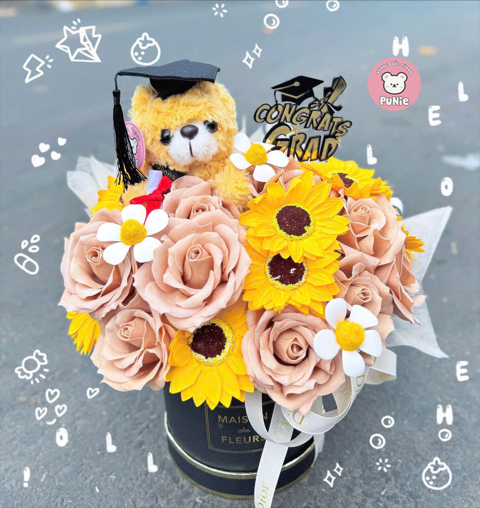 TN26-HỘP HOA TỐT NGHIỆP HƯỚNG DƯƠNG CÓ TAG