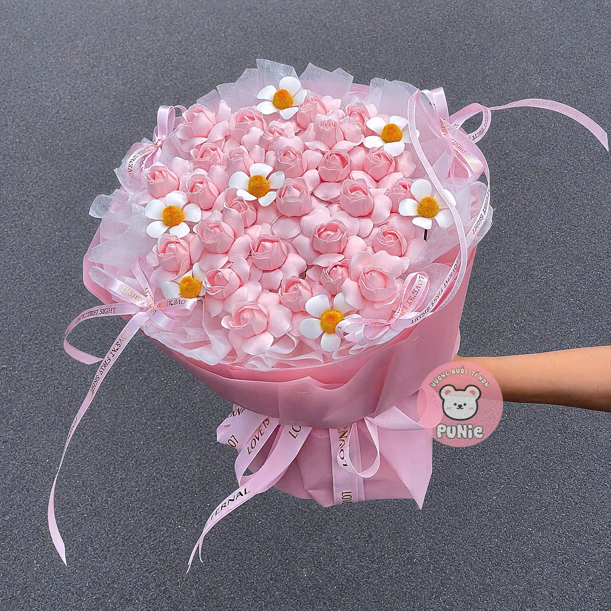 PNVN26-BÓ HỒNG TỈ MUỘI TIỂU THƯ SIZE TRUNG