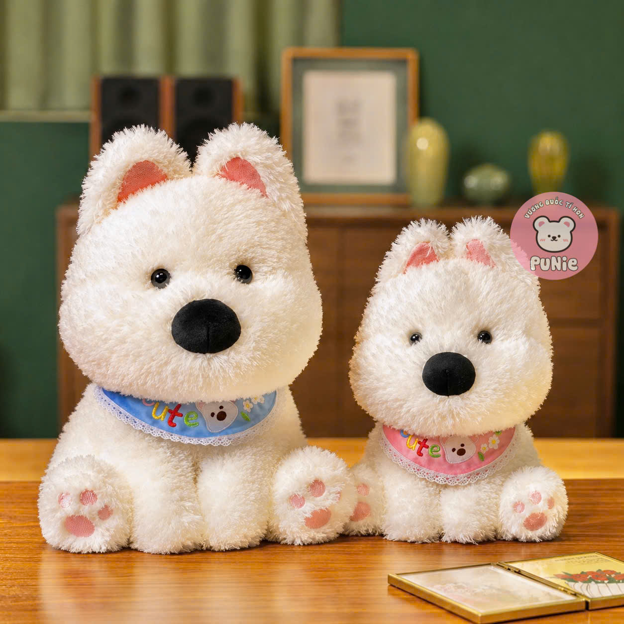 CÚN NGỒI ĐEO YẾM 40CM