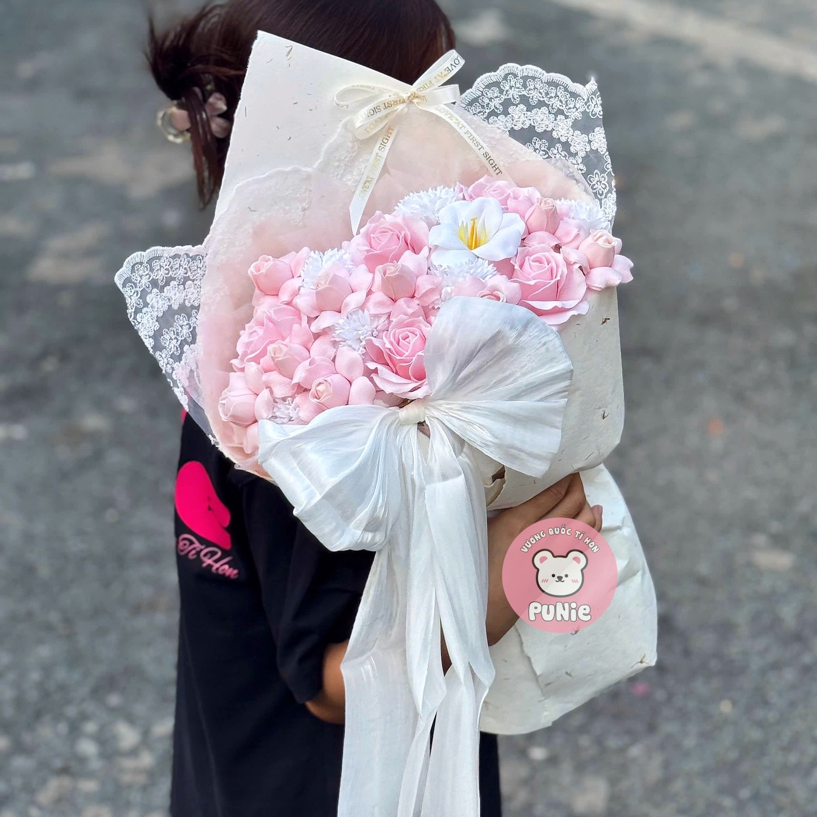BÓ HOA TỈ MUỘI NƠ LỤA GIẤY XÉ