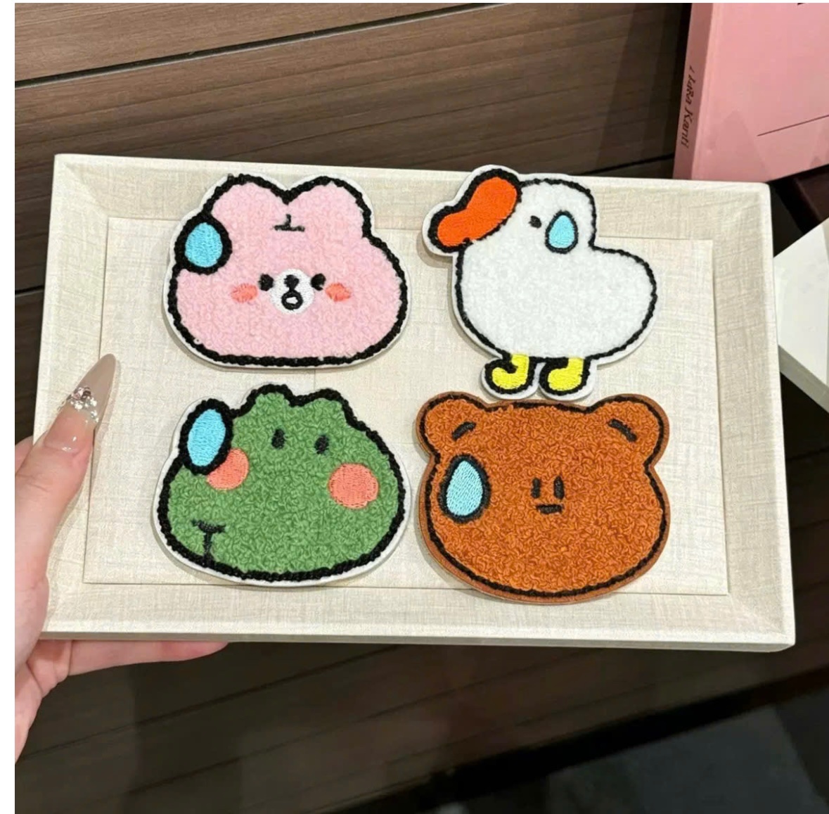 SET 2 MIẾNG DÁN MÁI HÌNH GẤU MIX MẪU