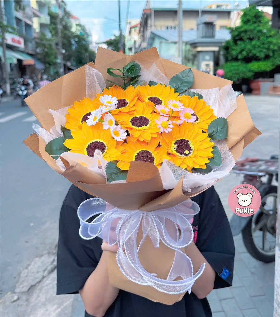 TN26-BÓ HƯỚNG DƯƠNG SÁP 8BÔNG