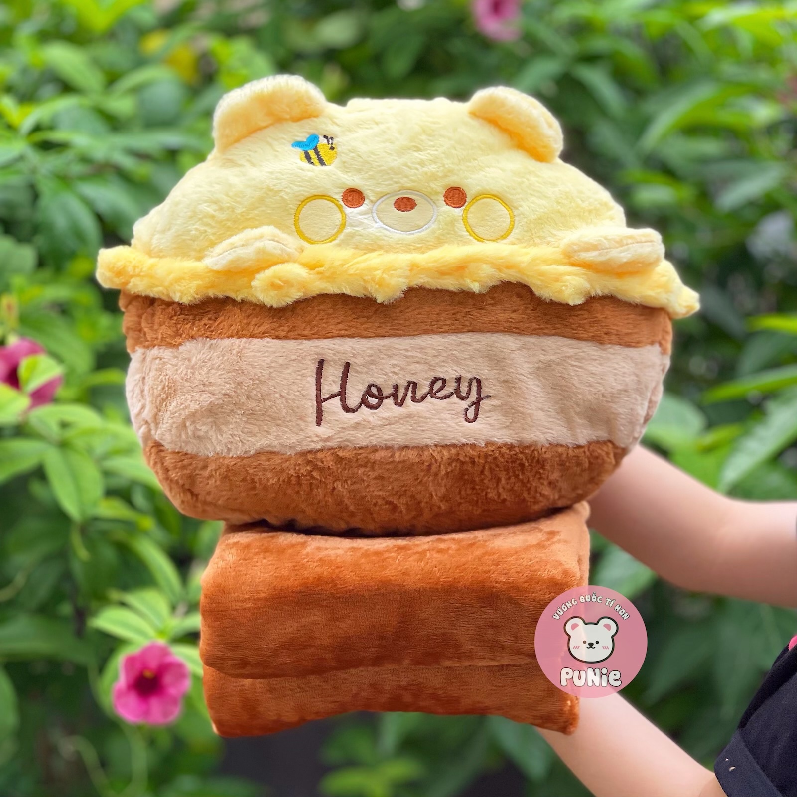 BỘ GỐI MỀN MẶT GẤU POOH NÂU VÀNG
