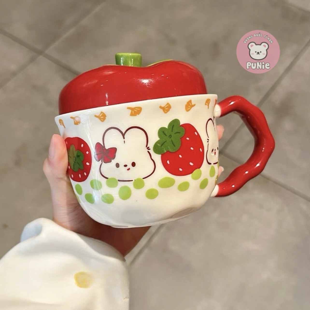 LY SỨ KITTY TÁO