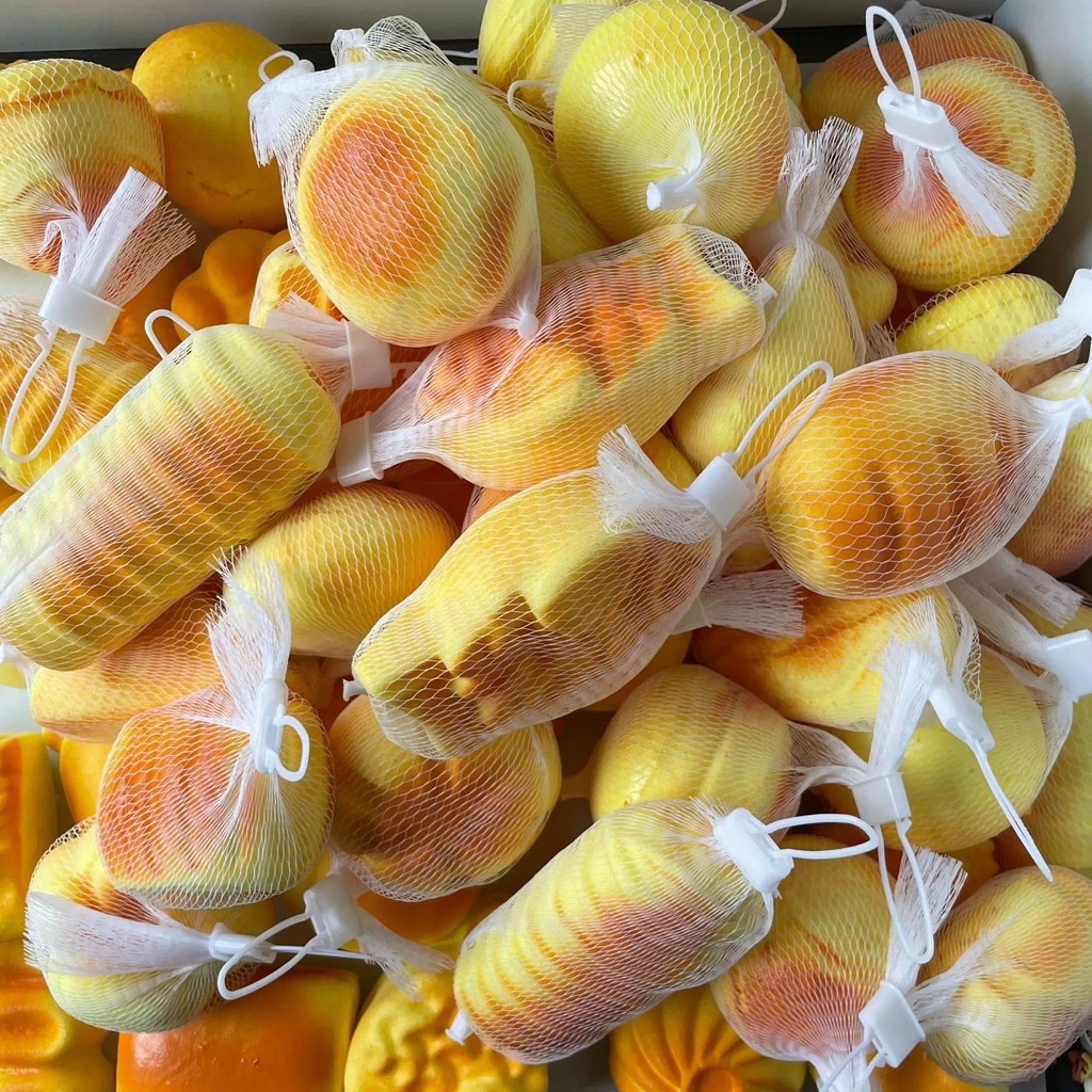 SQUISHY BÁNH MÌ TÚI LƯỚI