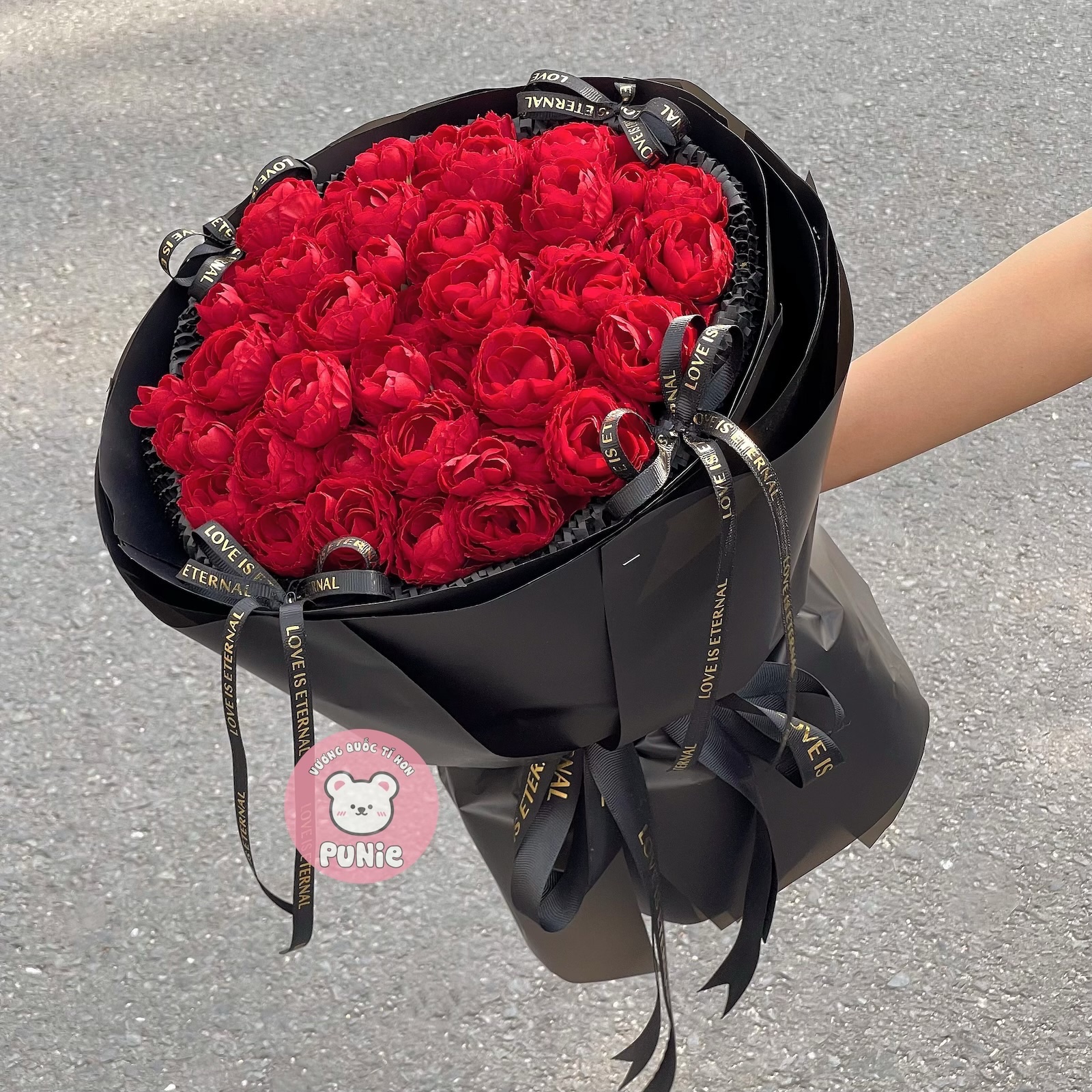 BÓ HOA LỤA HỒNG TRÀ ĐỎ (LƯỚI LỤC GIÁC)