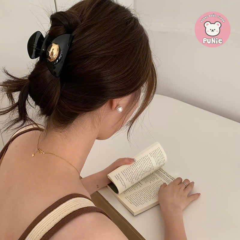 KẸP ĐEN HOẠ TIẾT CHARM VÀNG