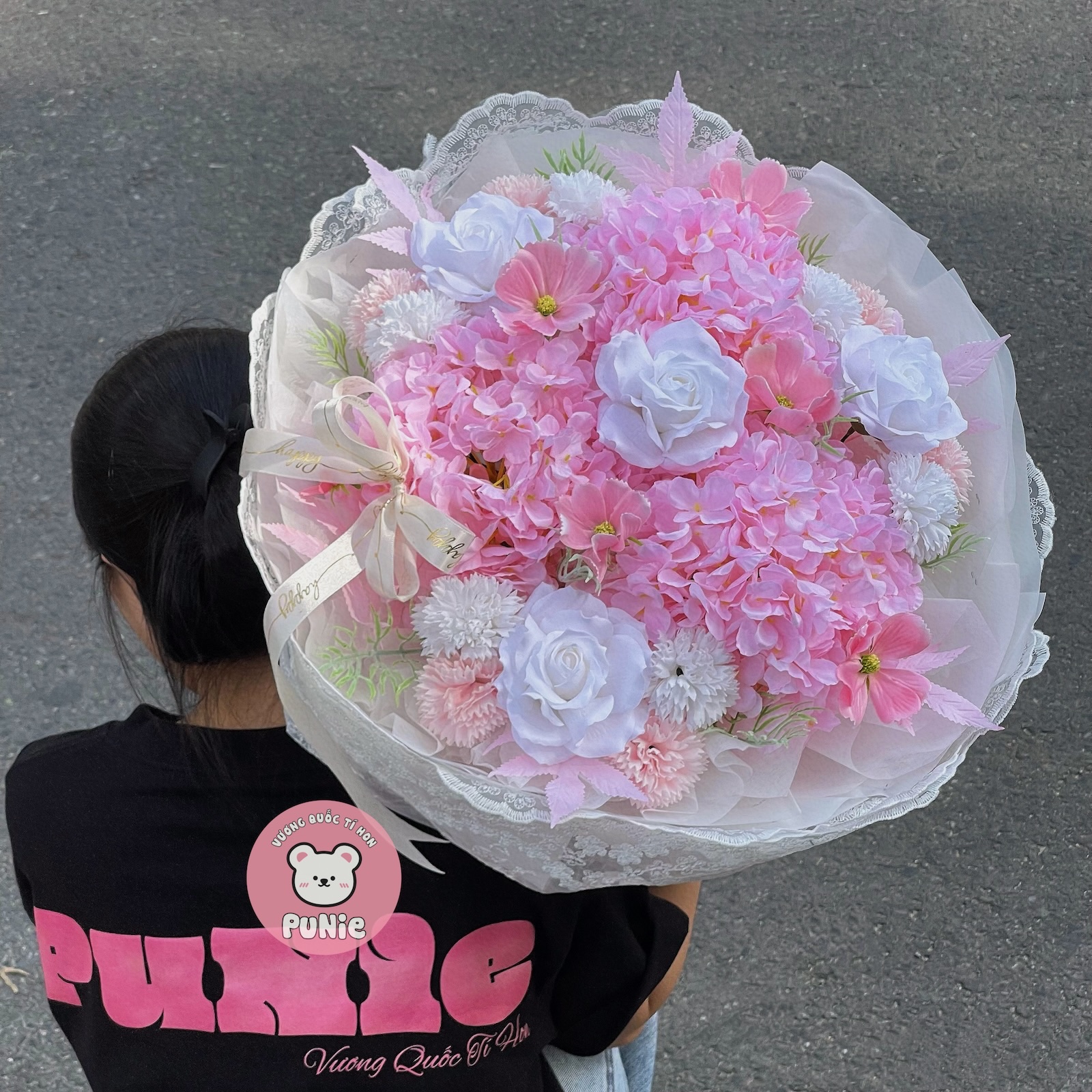 BÓ HOA VẢI REN TÚ CẦU MIX