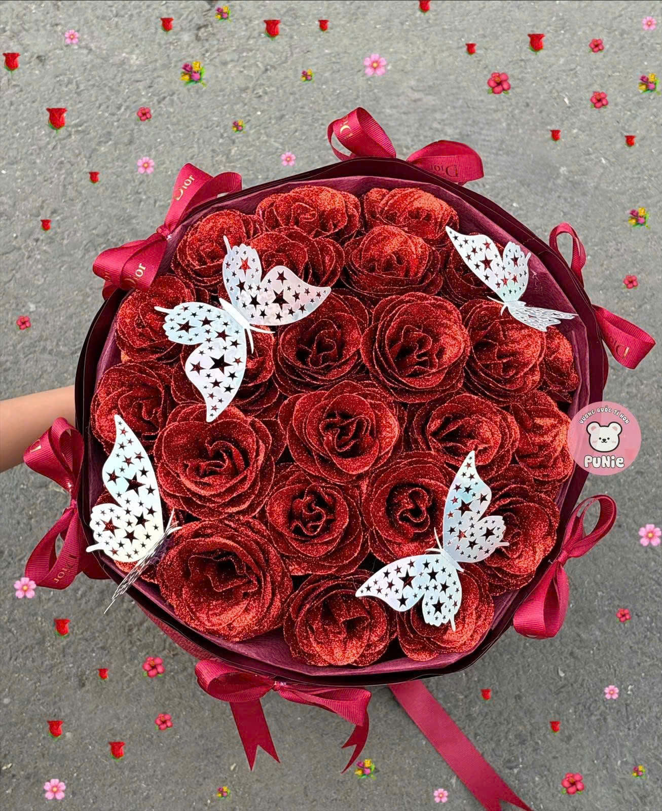 BÓ HOA HỒNG NHŨ ĐỎ BƯỚM