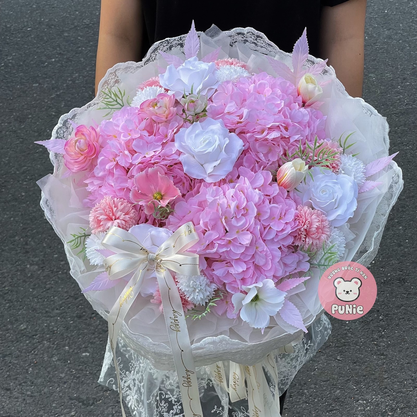 BÓ HOA VẢI REN TÚ CẦU MIX TULIP