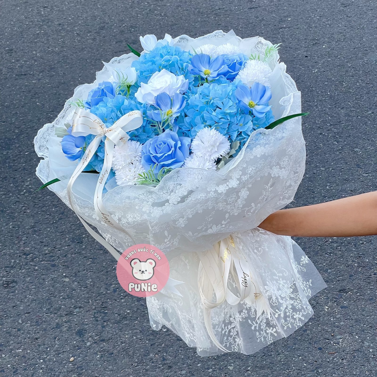 BÓ HOA VẢI REN TÚ CẦU XANH DƯƠNG MIX