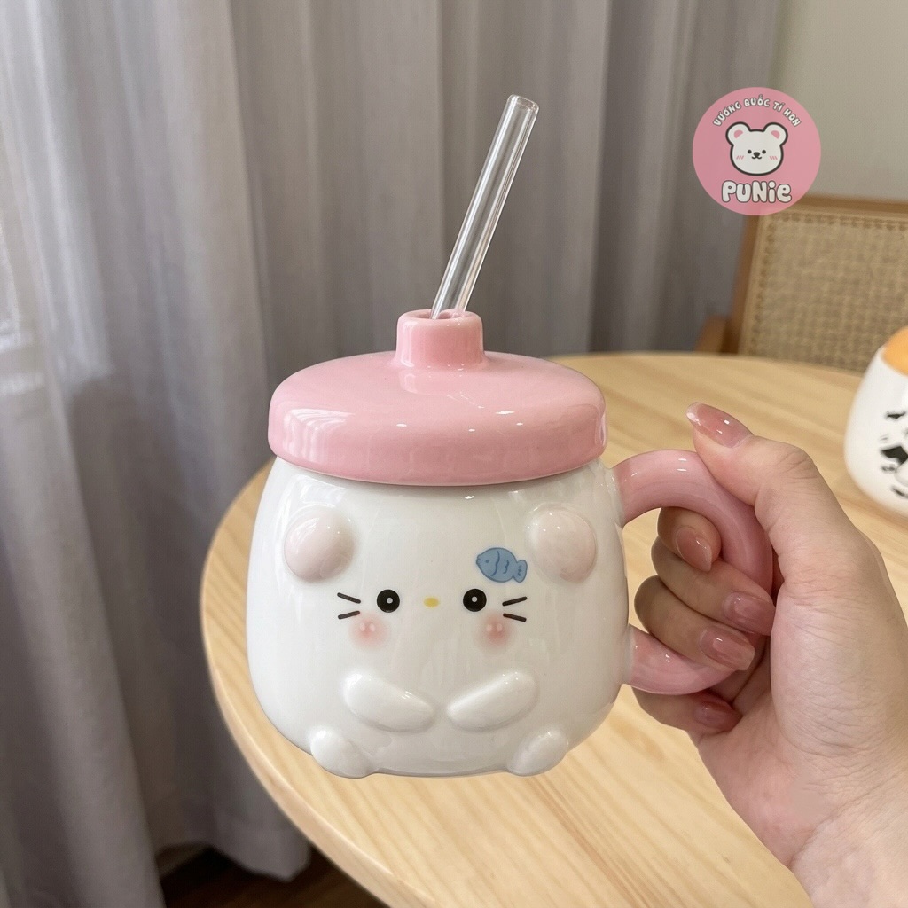 LY SỨ KITTY HỒNG