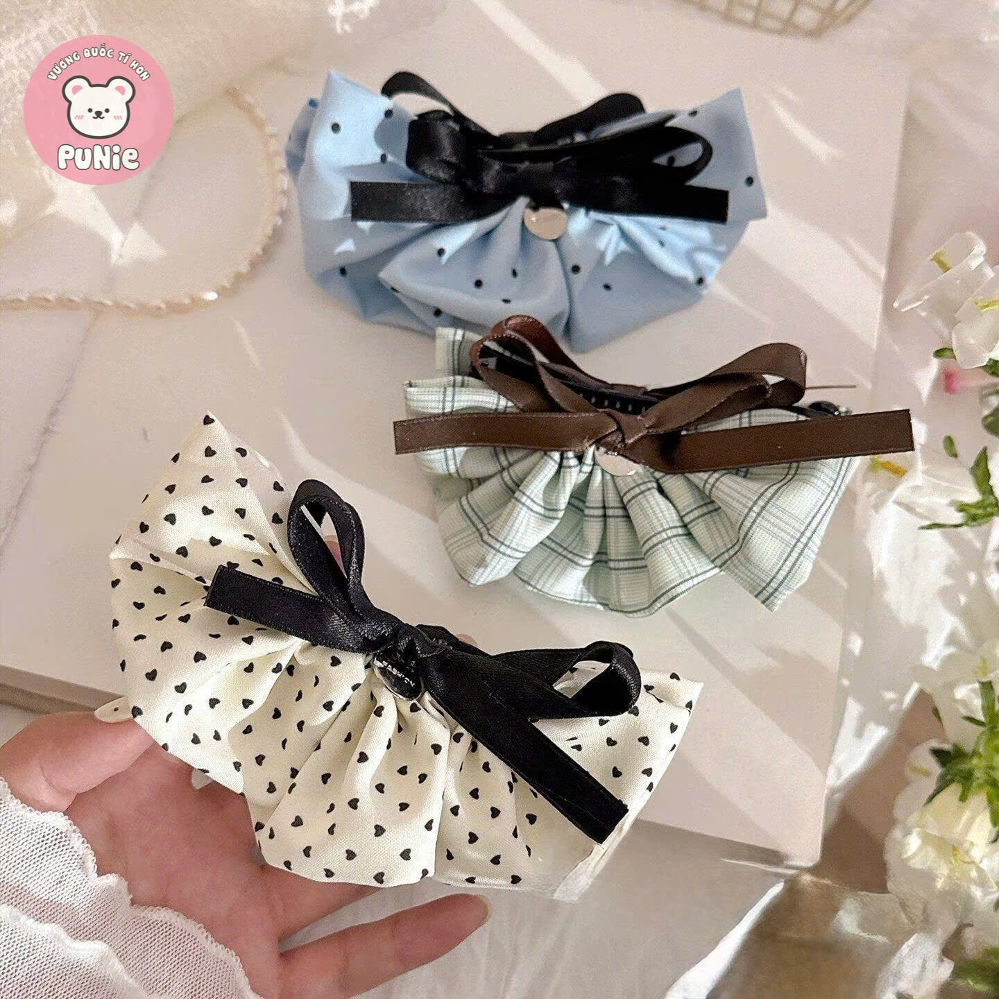 KẸP DỌC VẢI XOÈ KÈM NƠ ĐEN