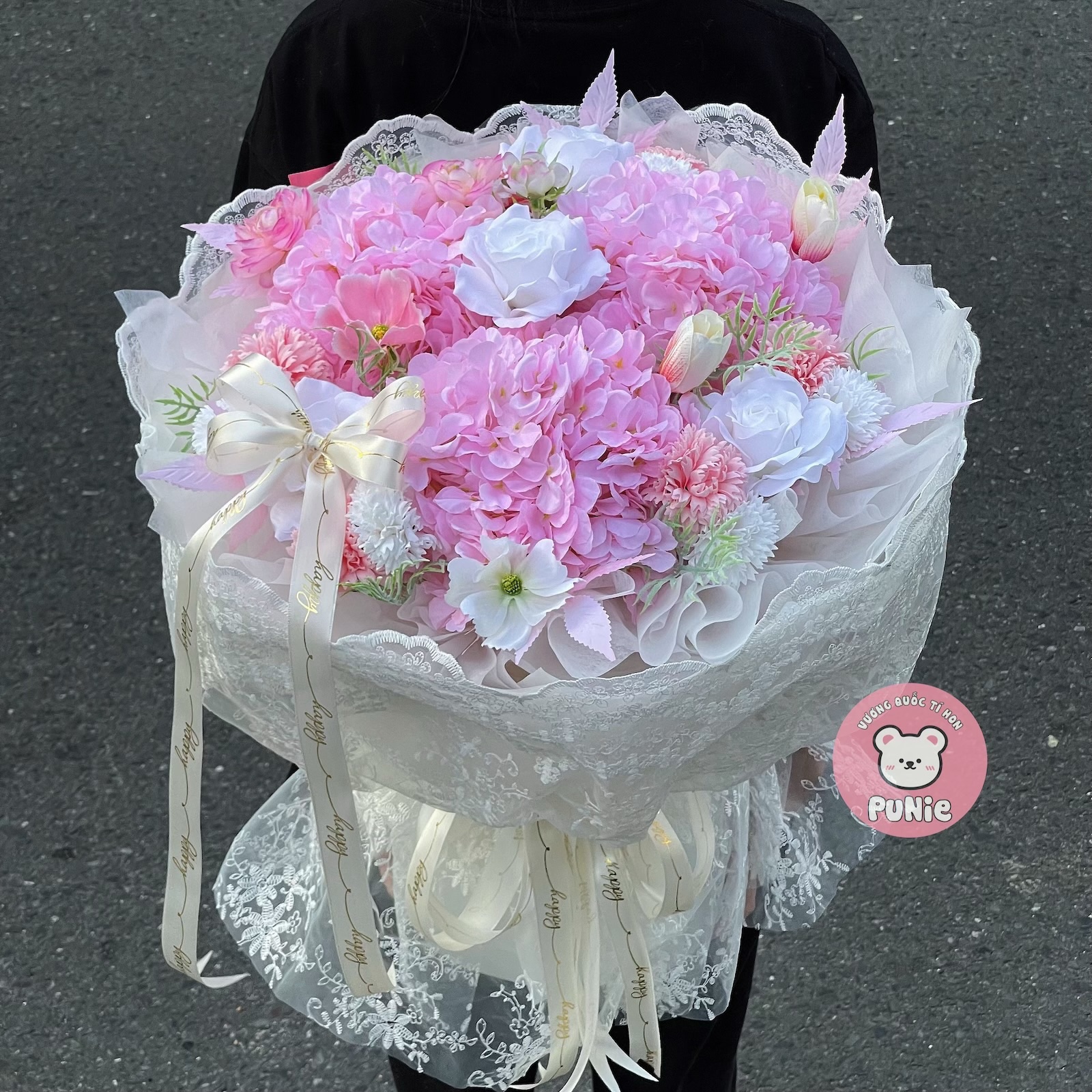 BÓ HOA VẢI REN TÚ CẦU MIX TULIP