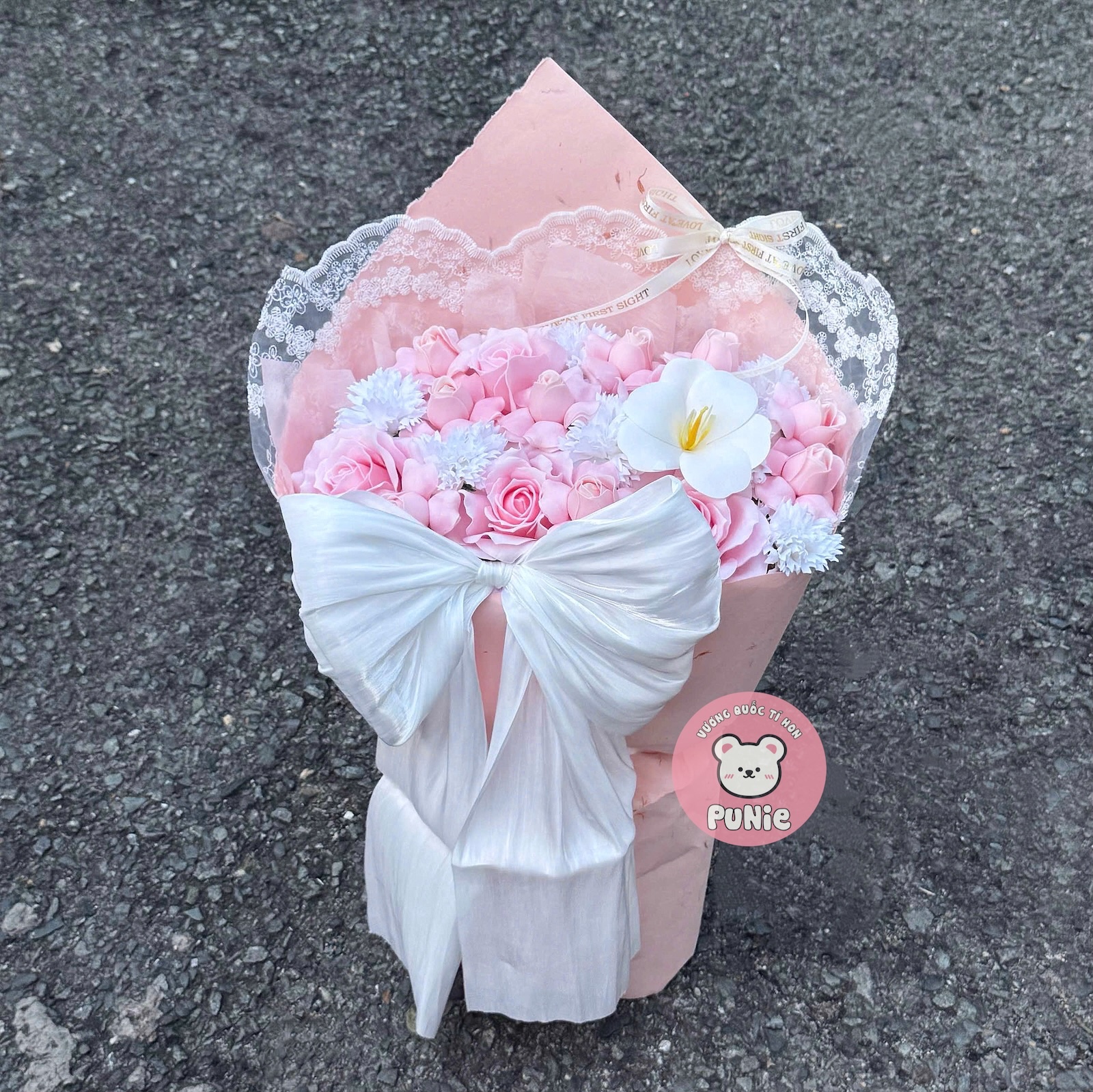BÓ HOA TỈ MUỘI NƠ LỤA GIẤY XÉ